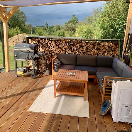 Tiny House - Chatka V Rezi U Prahy Husinec  Buitenkant foto