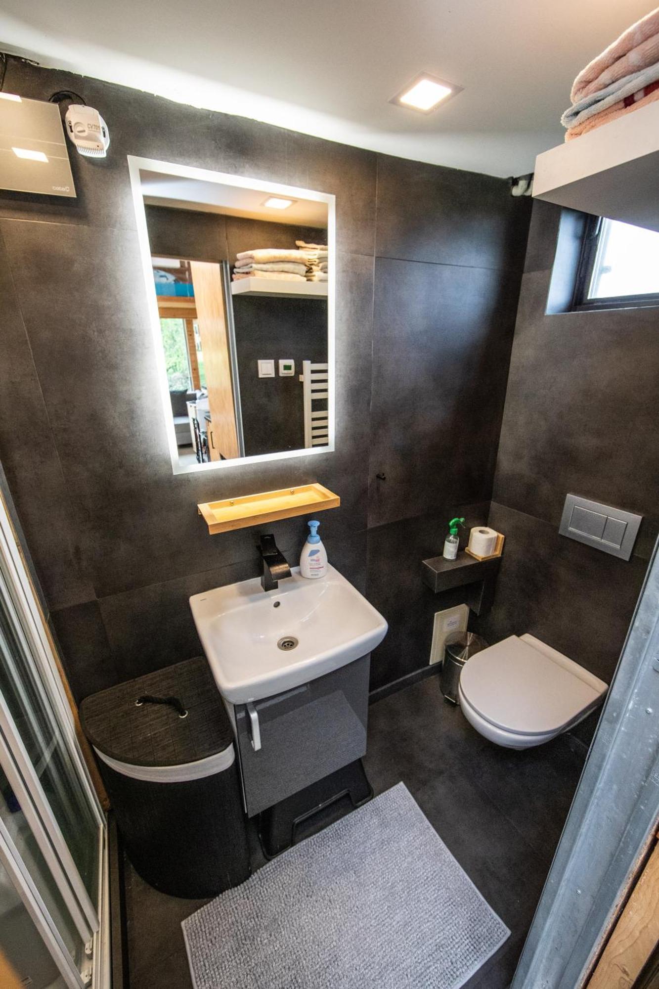 Tiny House - Chatka V Rezi U Prahy Husinec  Buitenkant foto